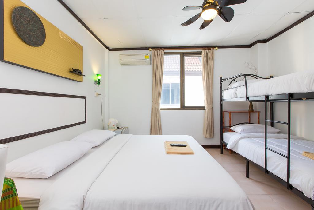 Connect Guesthouse Patong Room photo